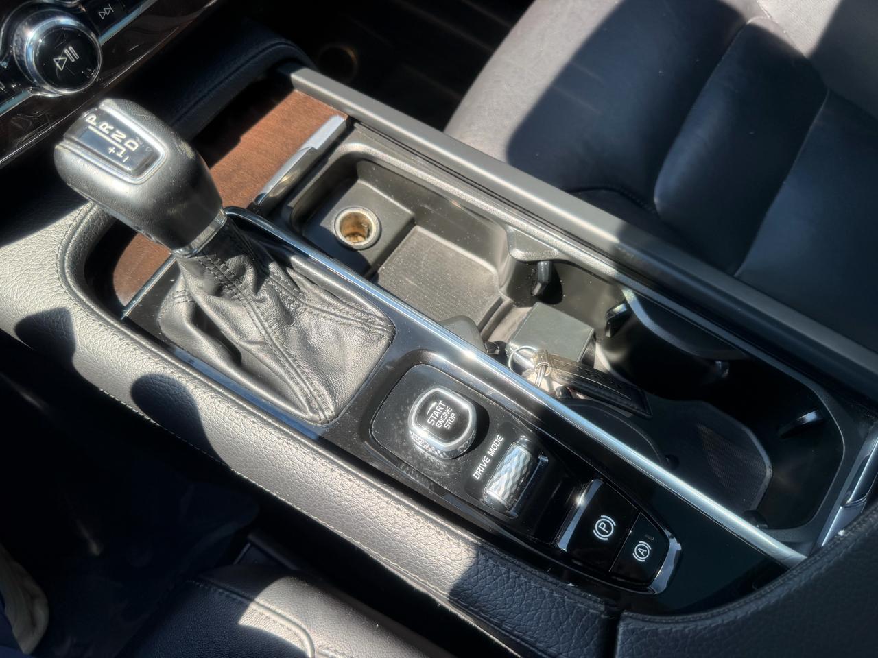 Volvo XC90  2018