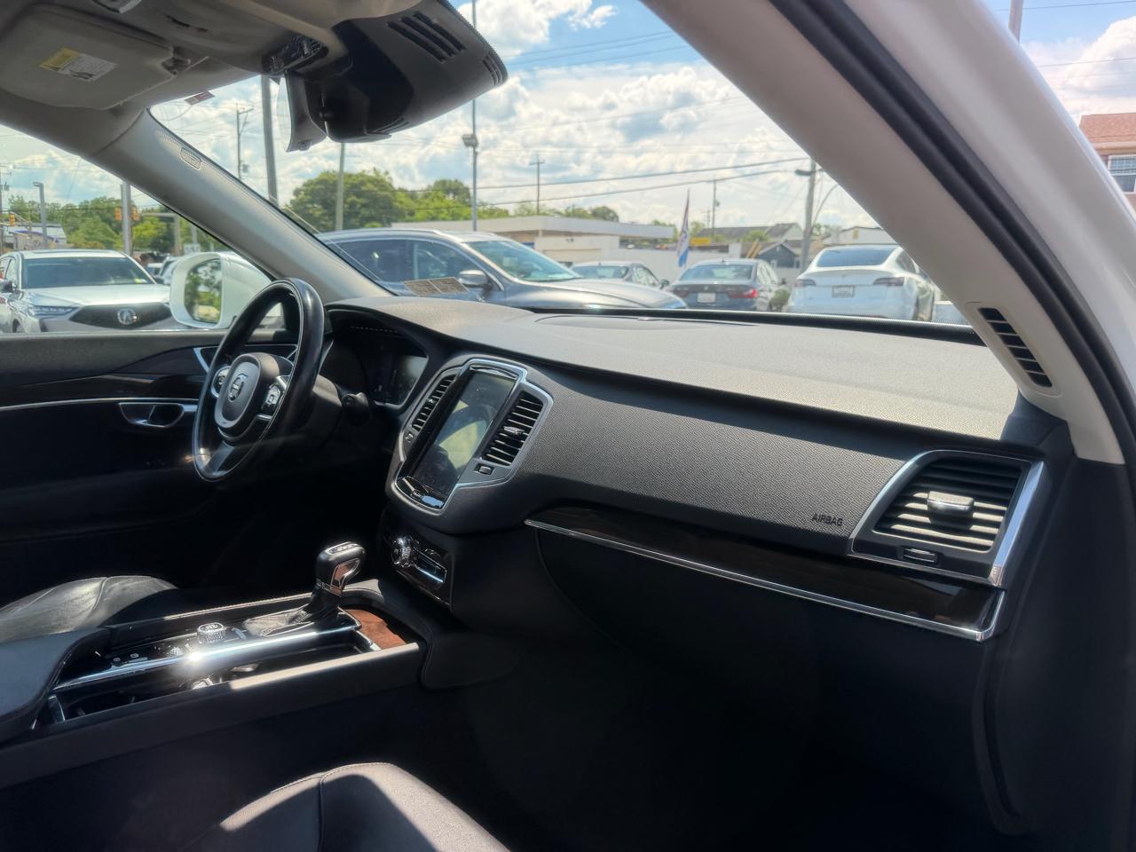 Volvo XC90  2018