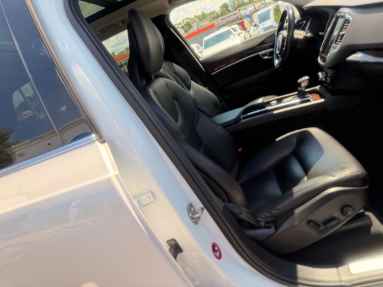 Volvo XC90  2018