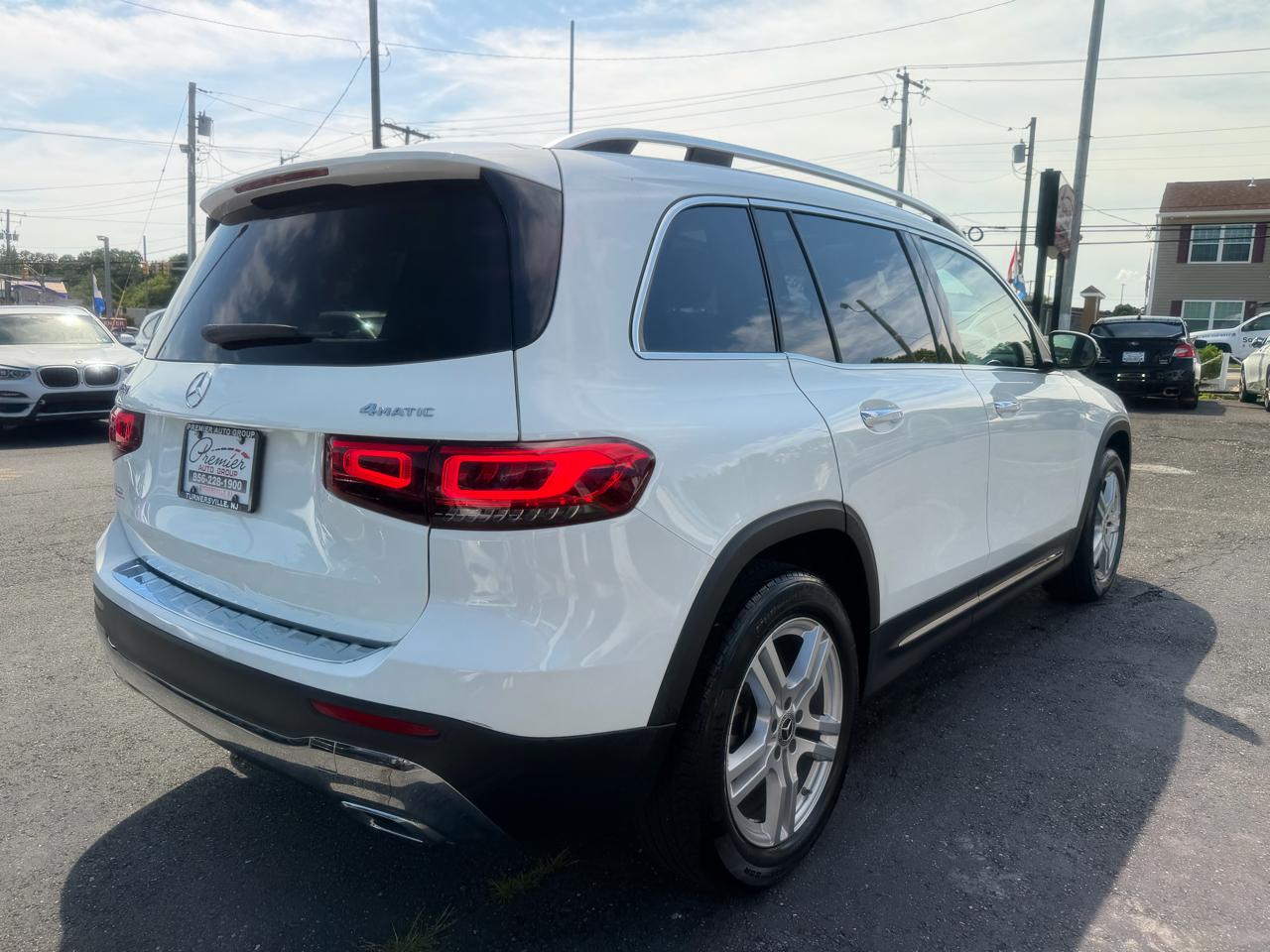 Mercedes-Benz GLB  2021