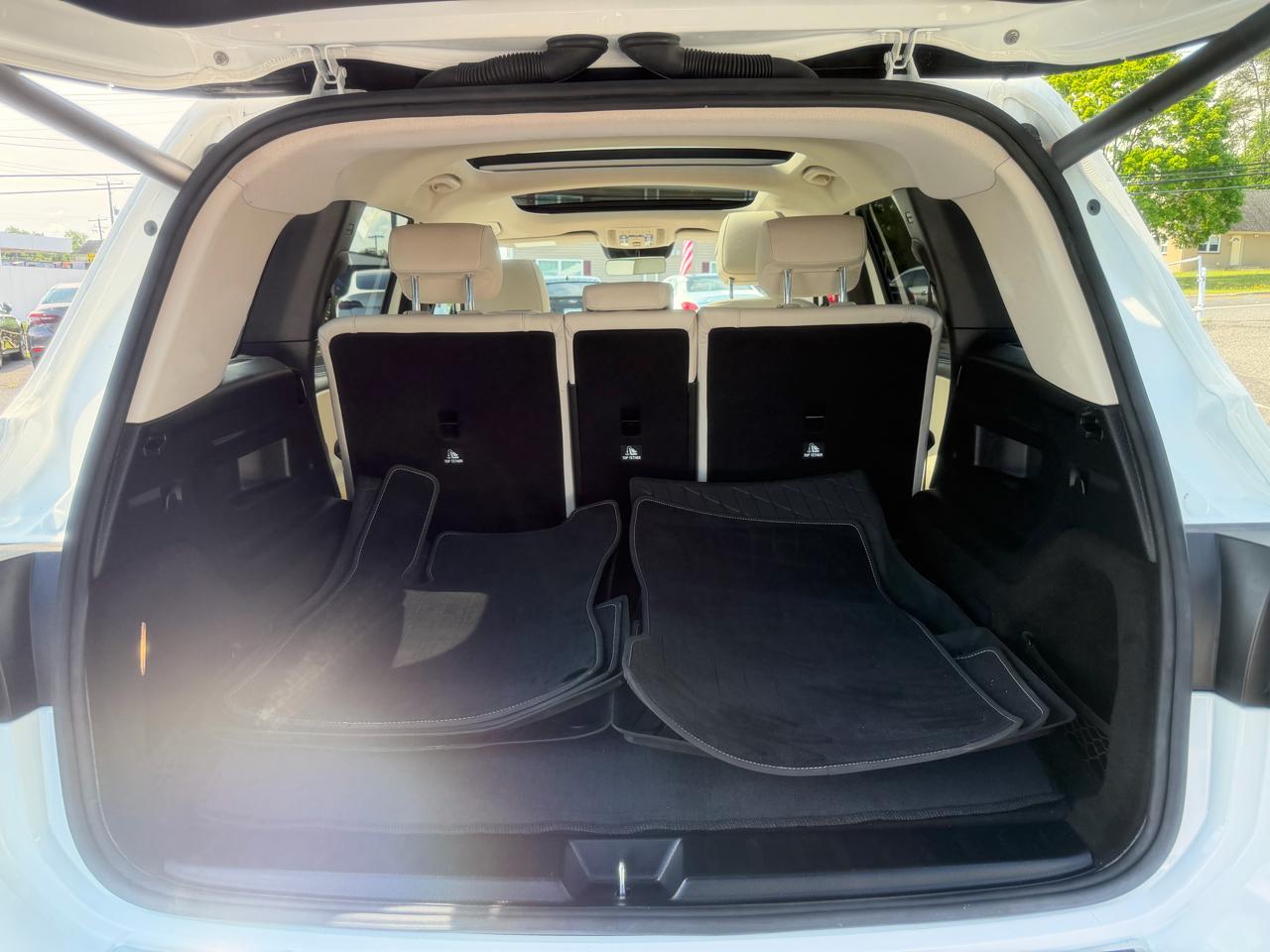 Mercedes-Benz GLB  2021