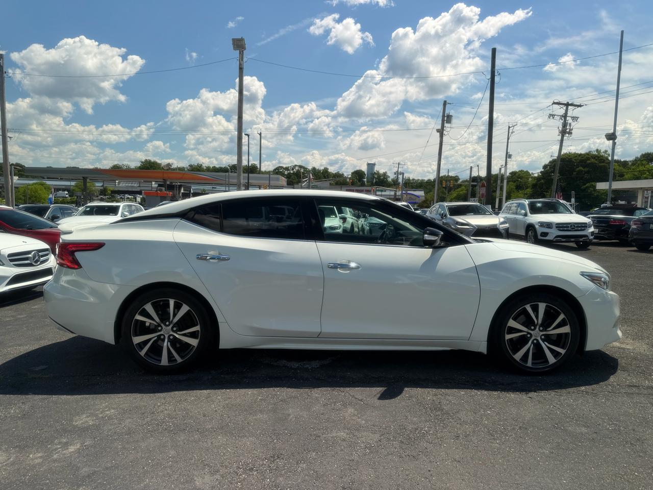 Nissan Maxima  2016