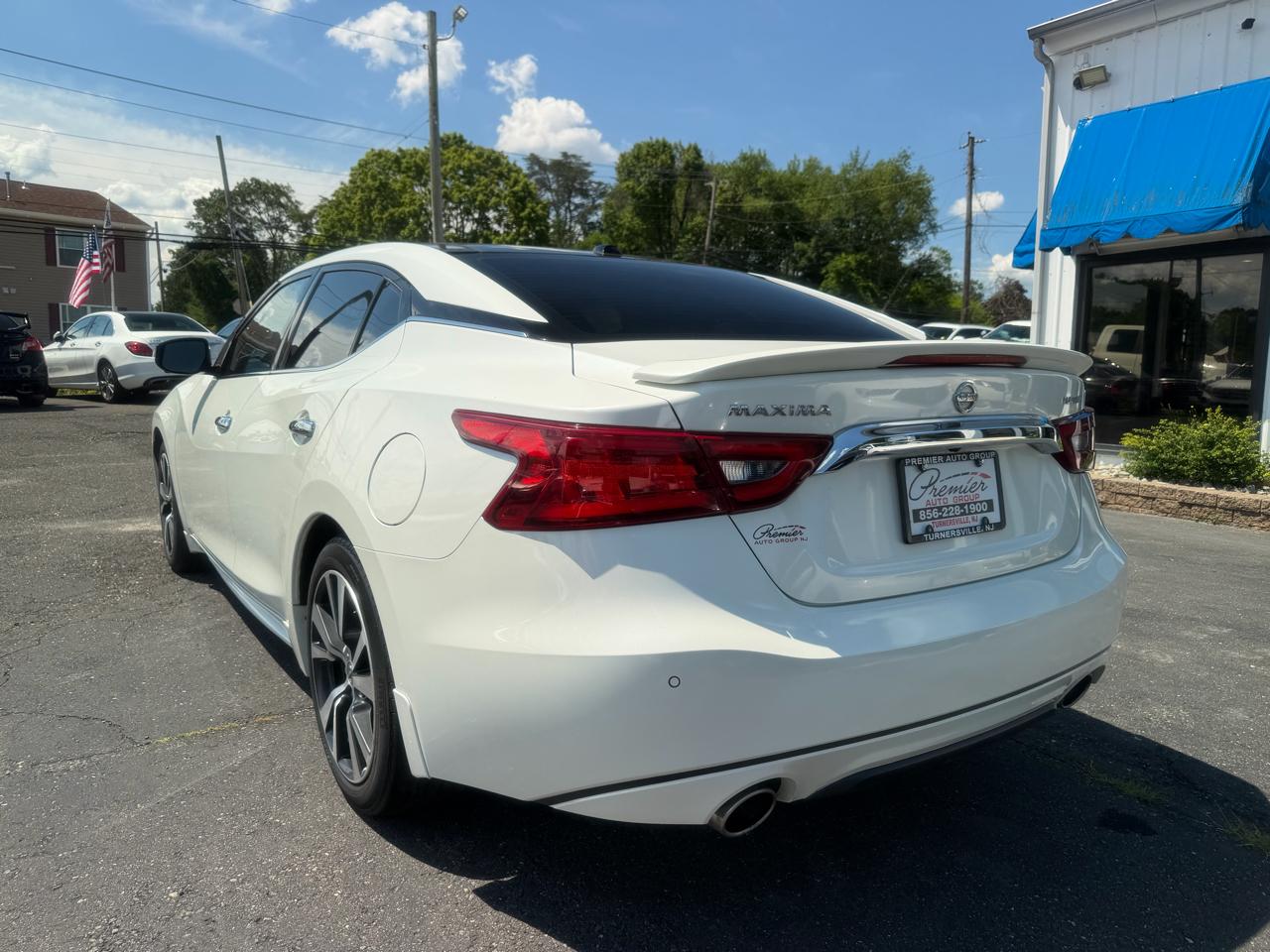 Nissan Maxima  2016