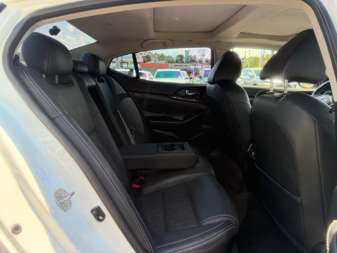 Nissan Maxima  2016