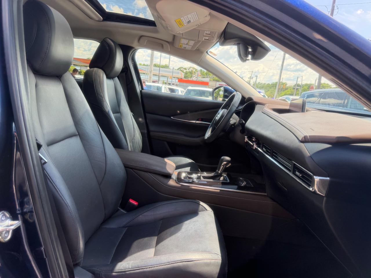 Mazda CX-30  2020
