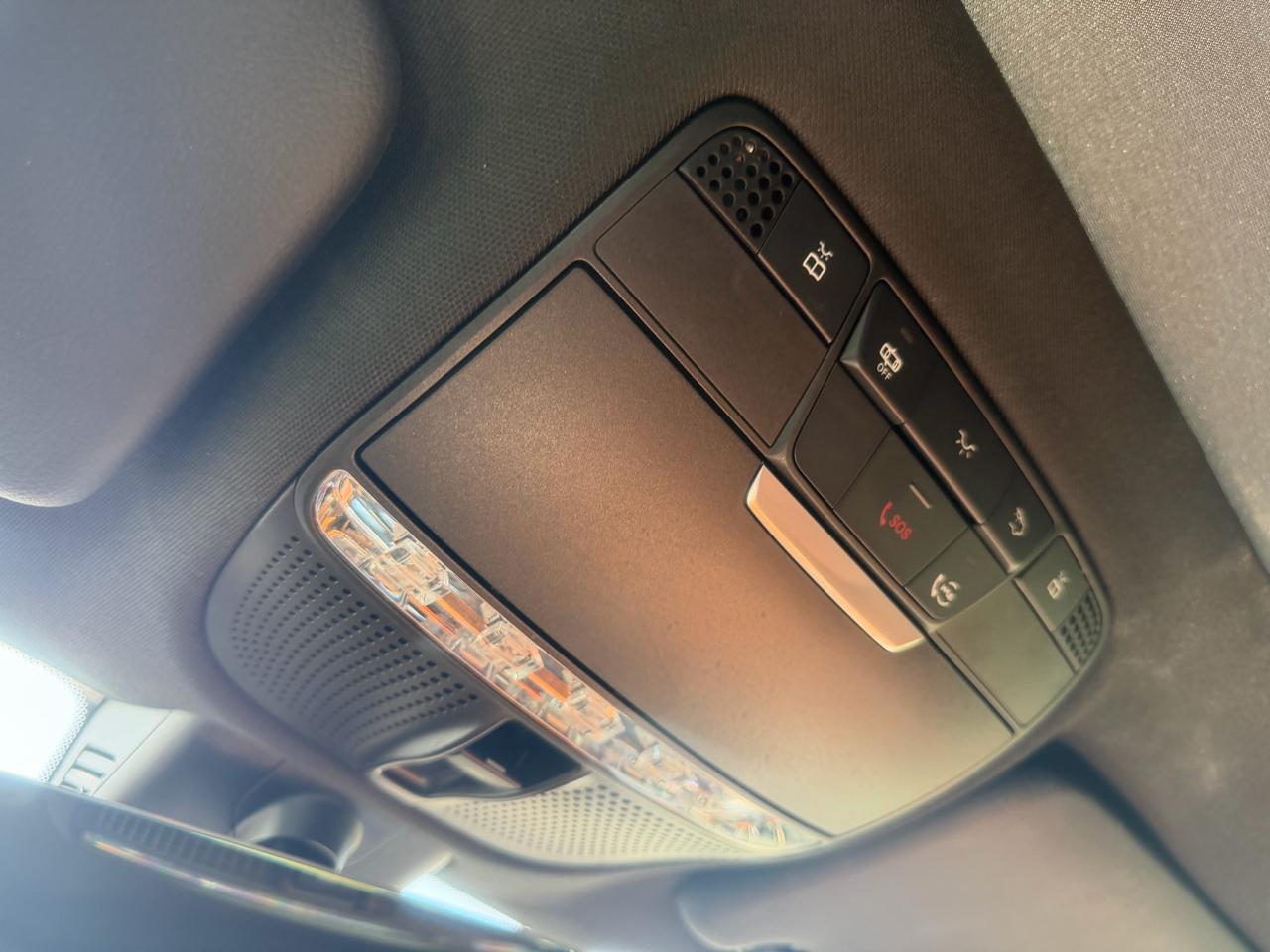 Mercedes-Benz C-Class  2021