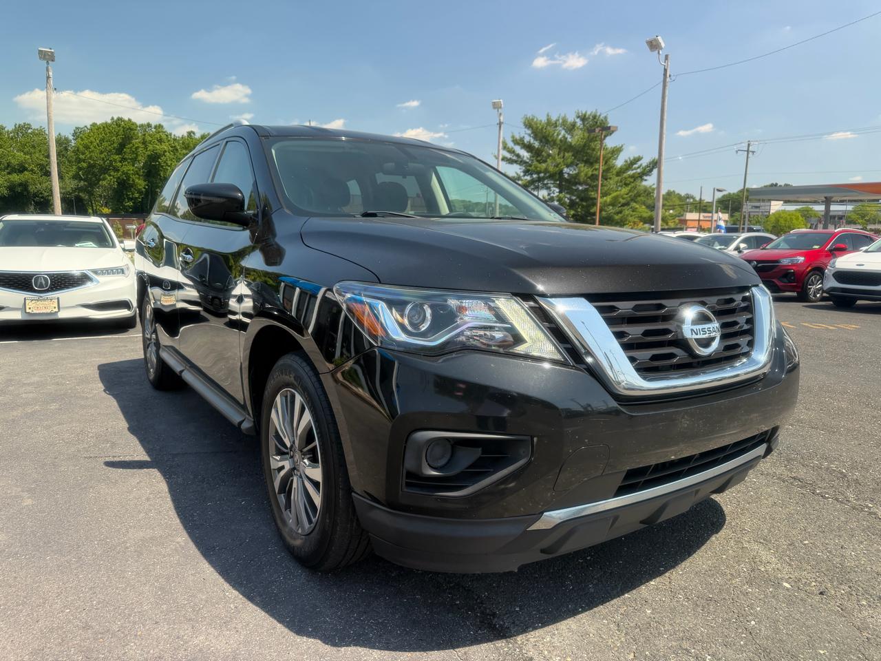 Nissan Pathfinder  2019