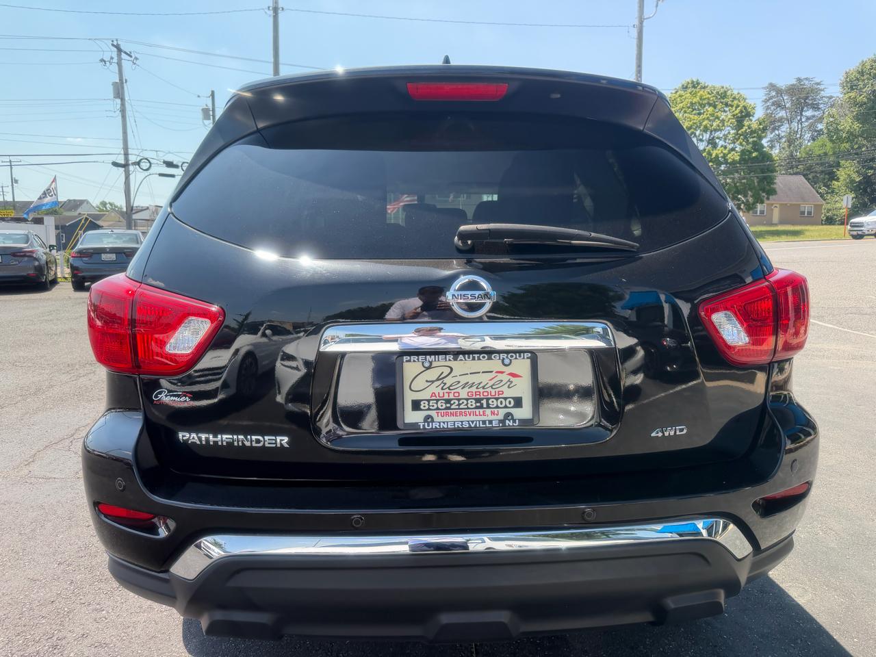 Nissan Pathfinder  2019