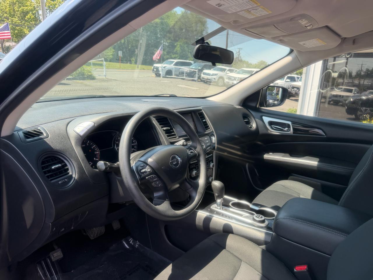 Nissan Pathfinder  2019