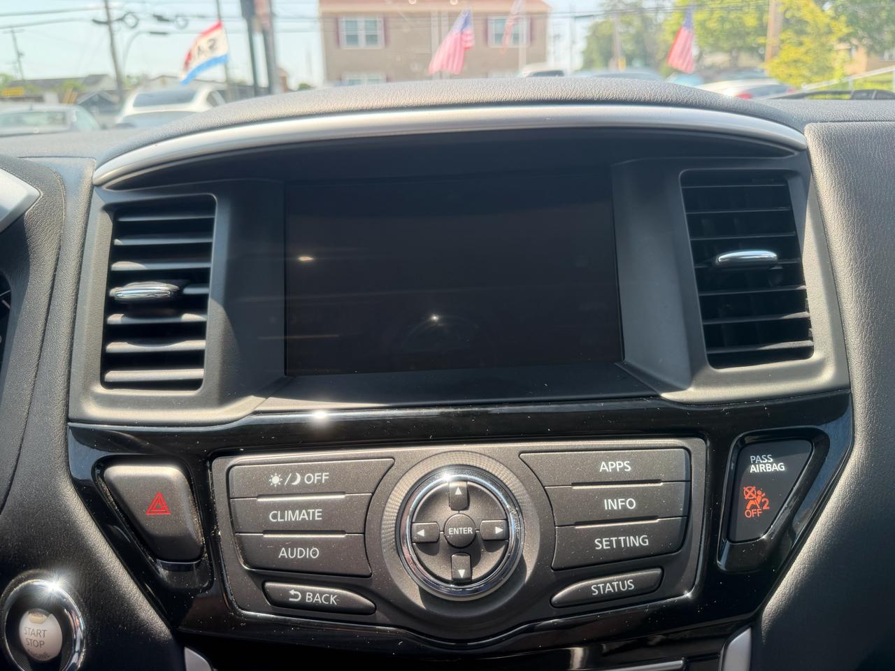 Nissan Pathfinder  2019