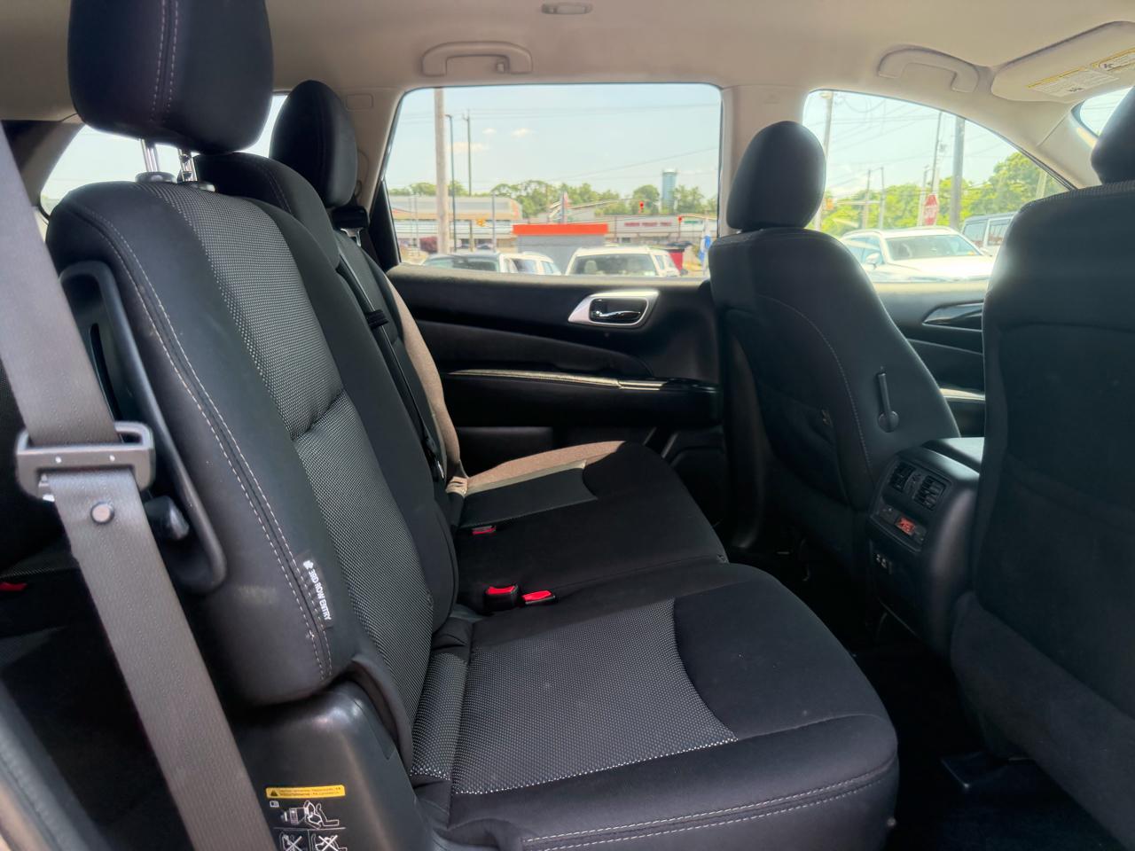 Nissan Pathfinder  2019