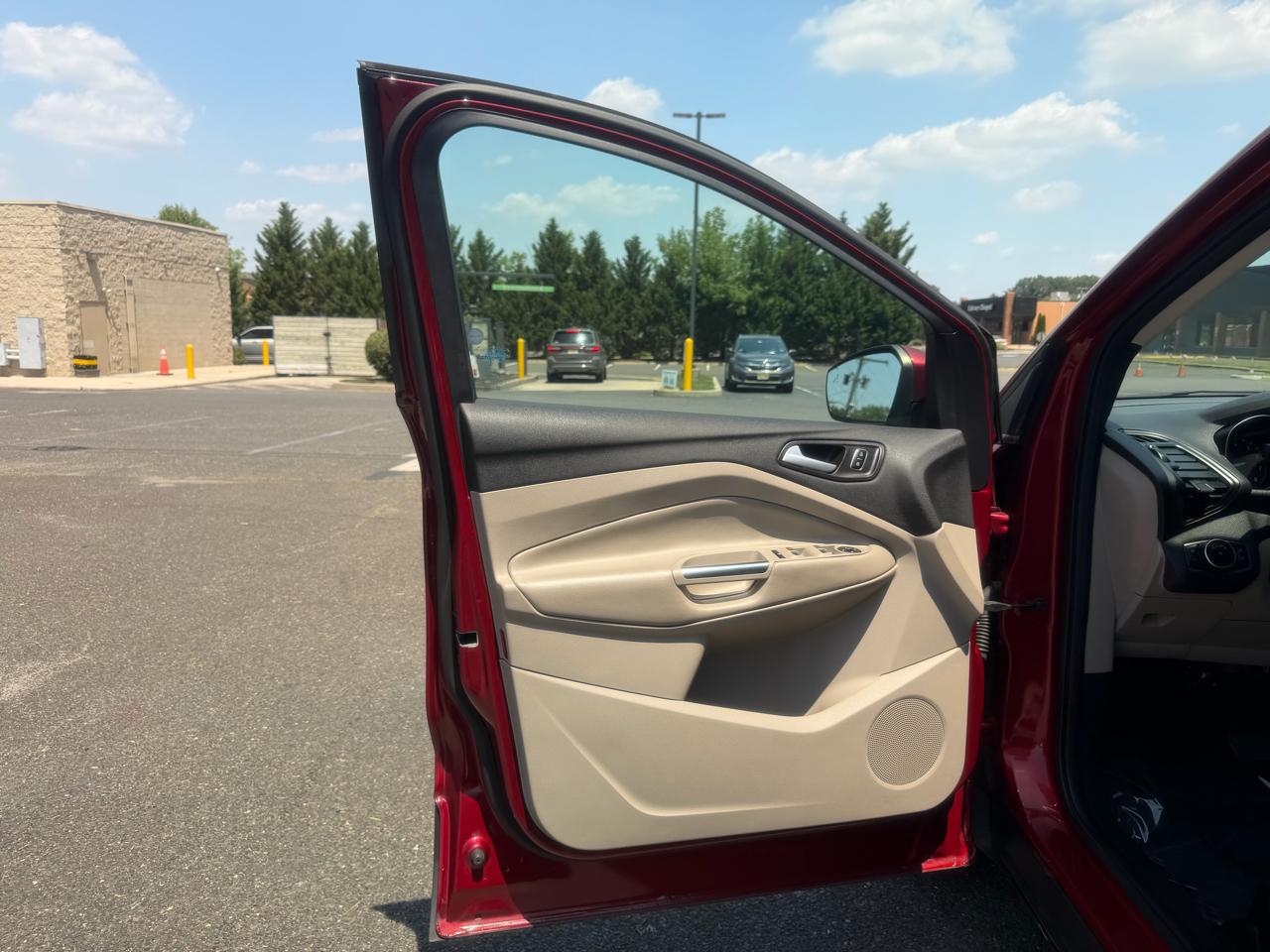 Ford Escape  2017