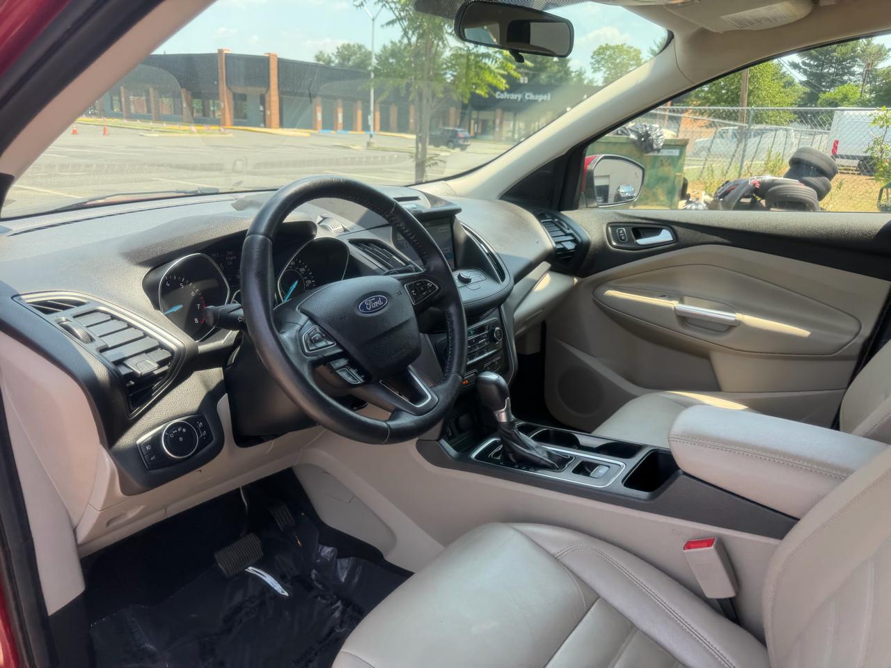 Ford Escape  2017