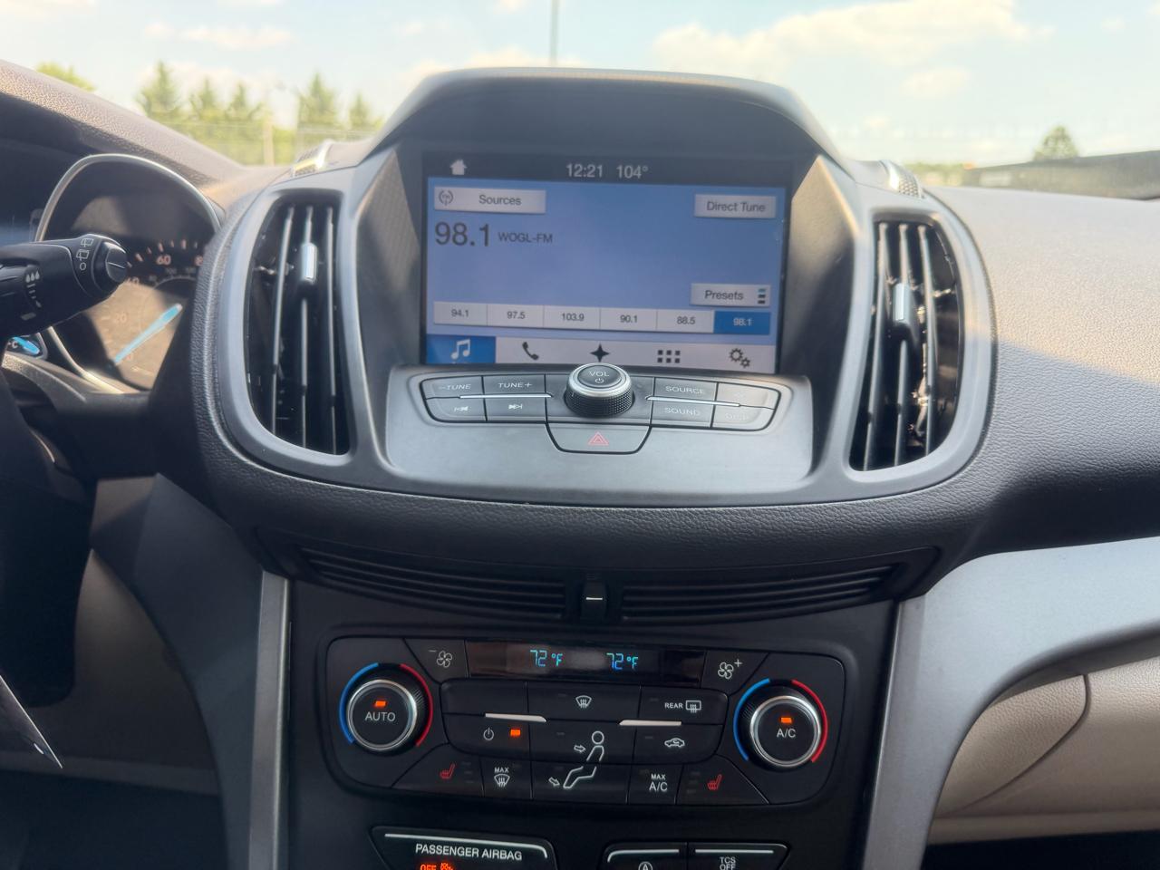 Ford Escape  2017