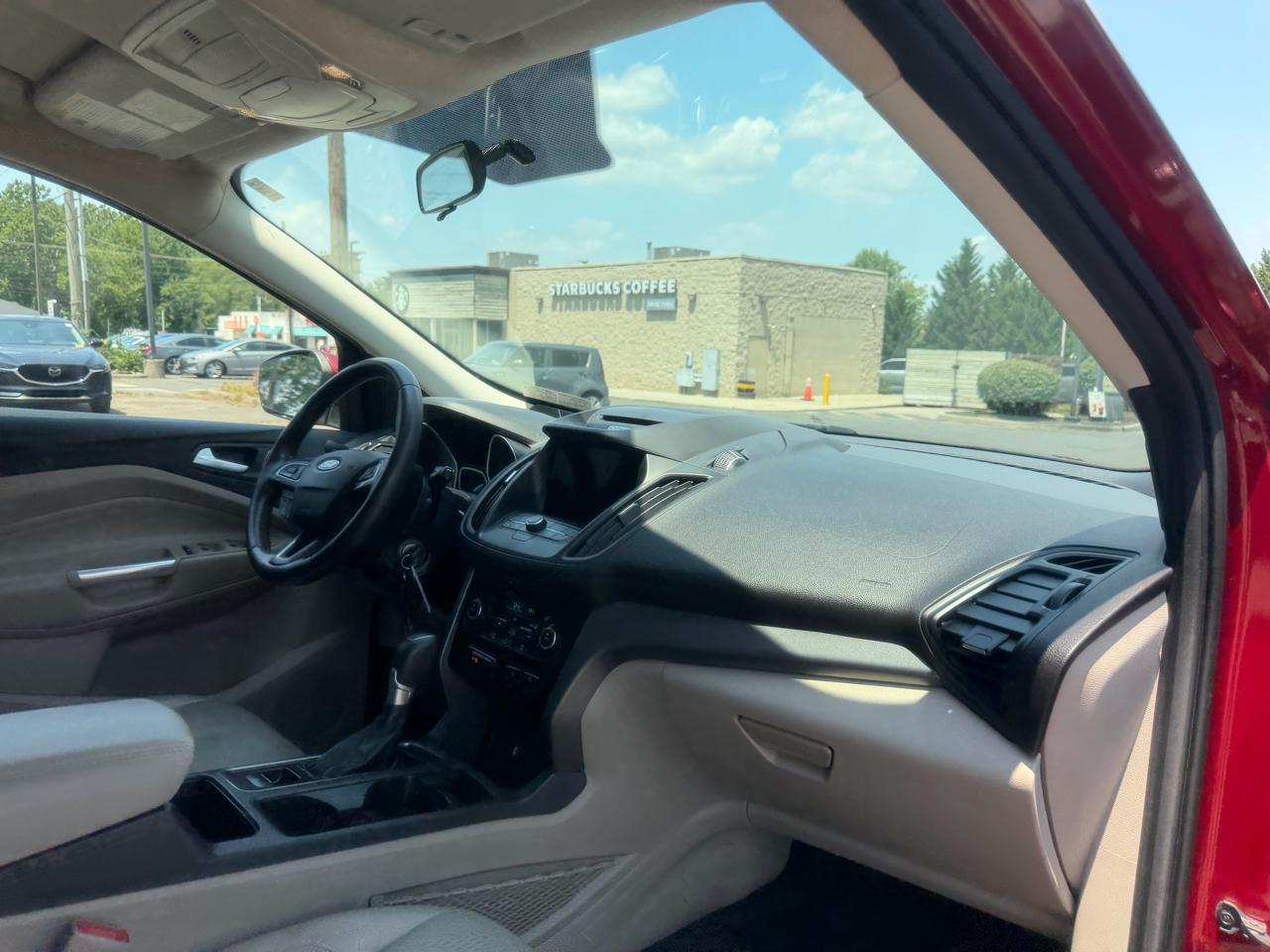 Ford Escape  2017