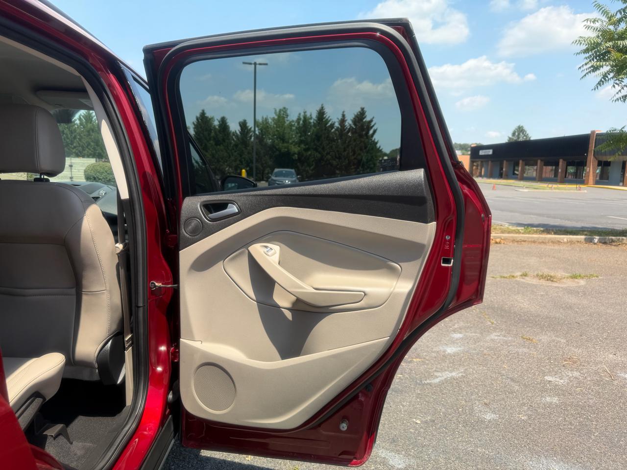 Ford Escape  2017