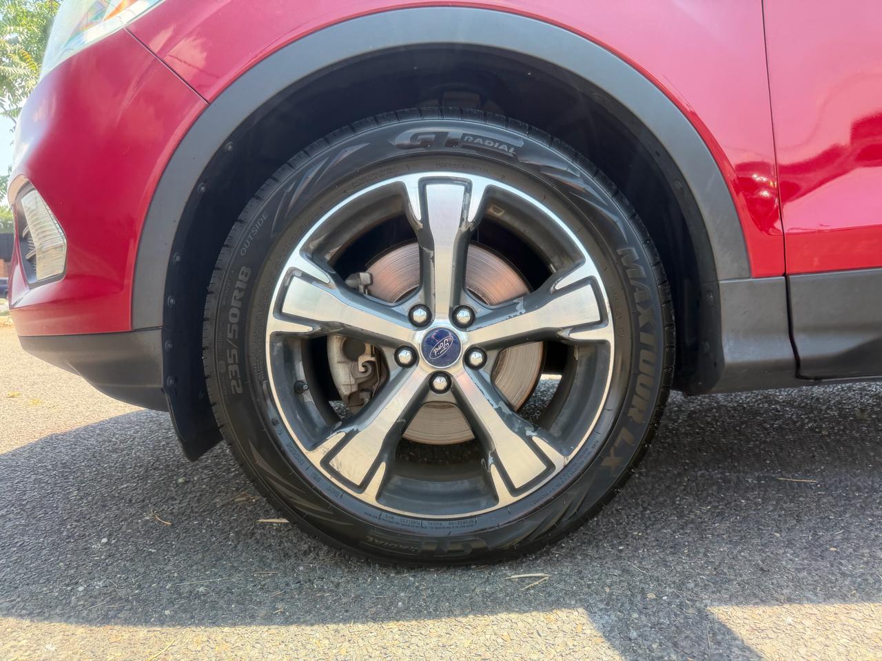 Ford Escape  2017
