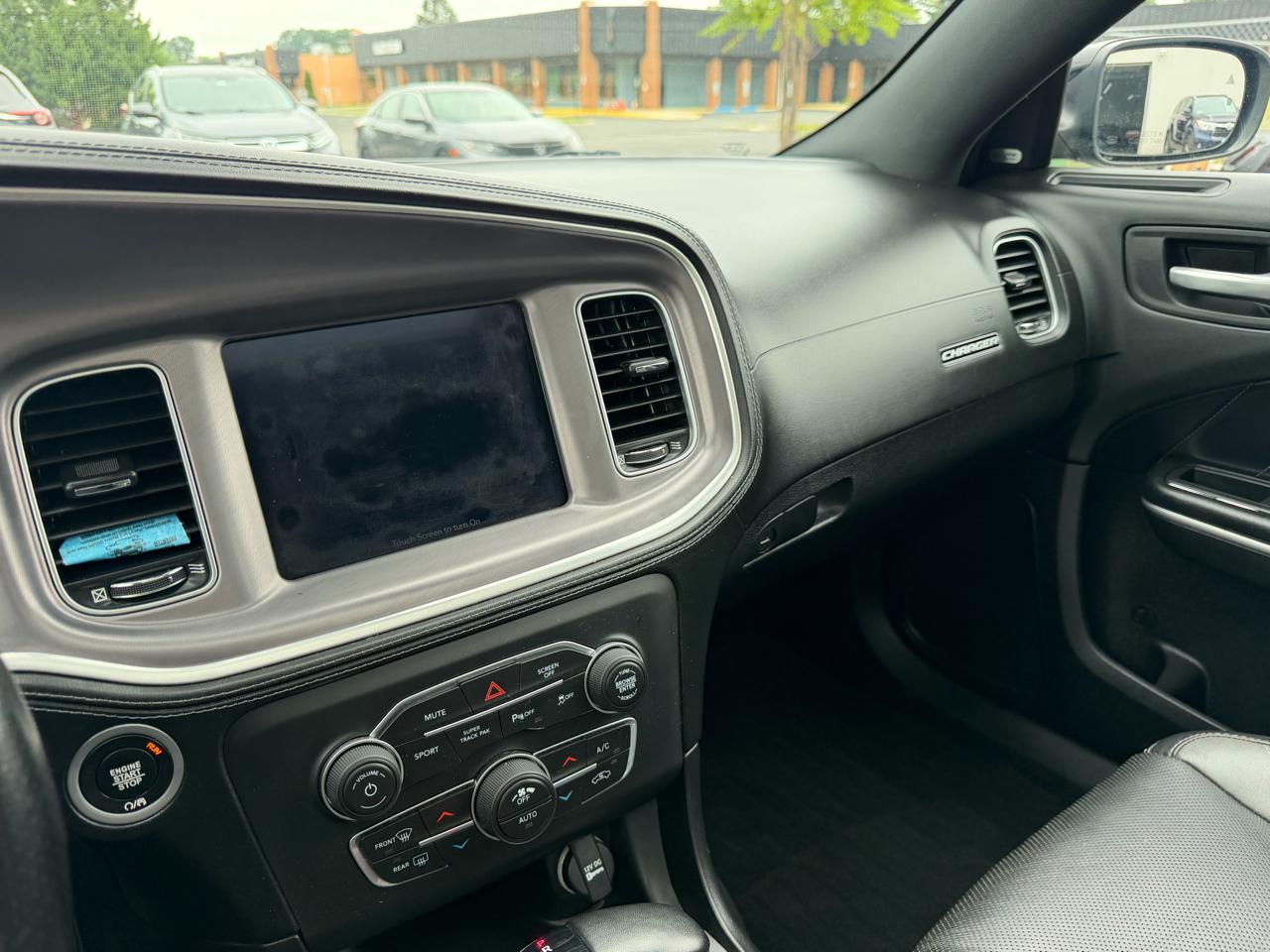 Dodge Charger  2020