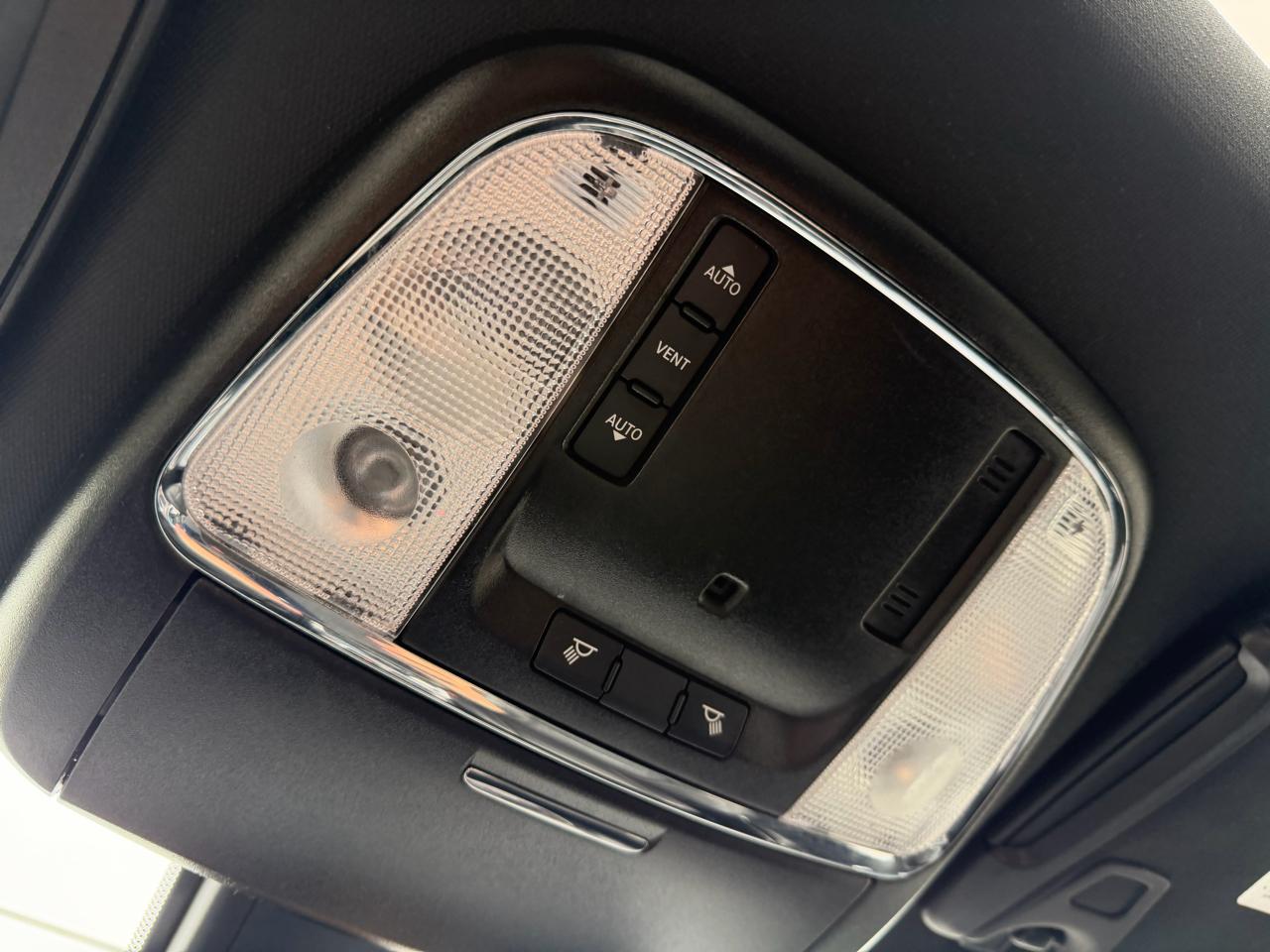 Dodge Charger  2020