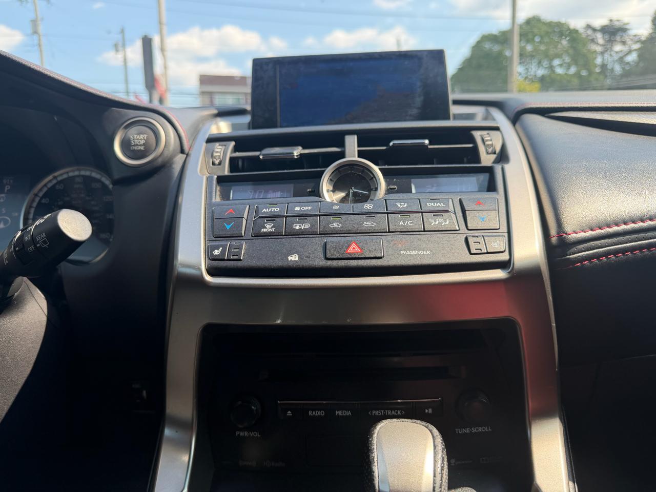Lexus NX 200t  2016
