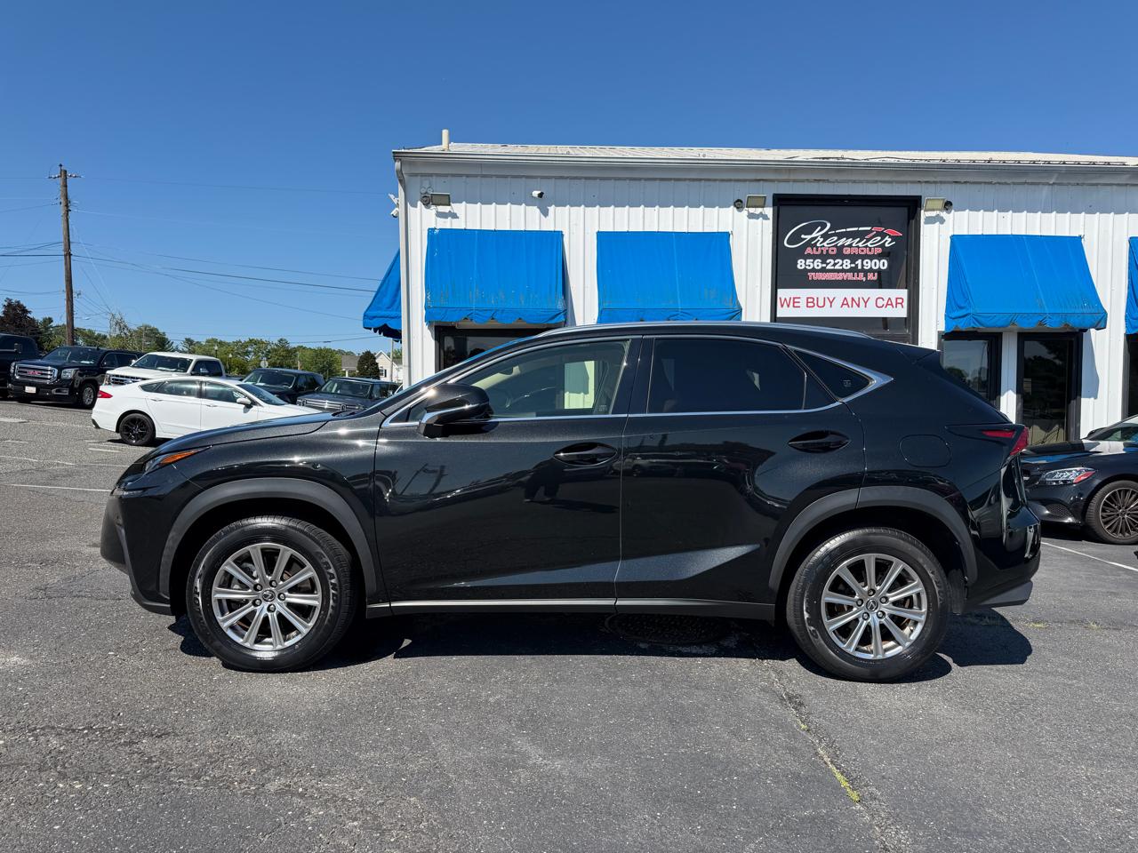 Lexus NX  2021