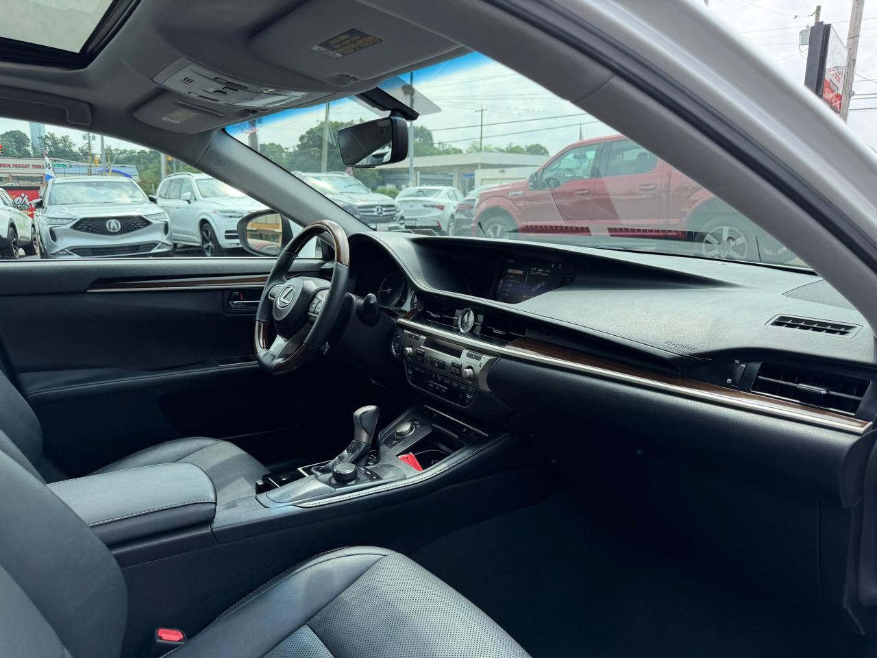 Lexus ES 350  2016