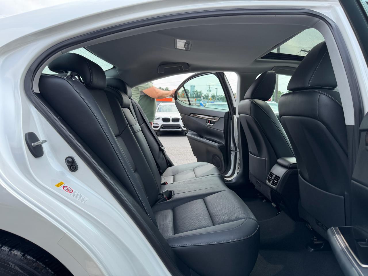 Lexus ES 350  2016