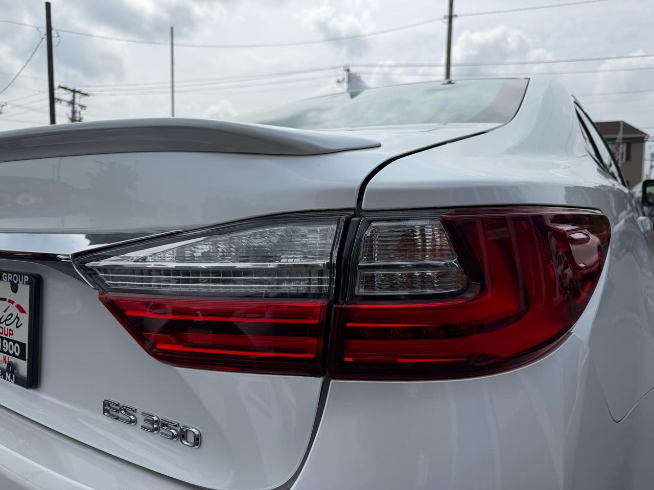 Lexus ES 350  2016