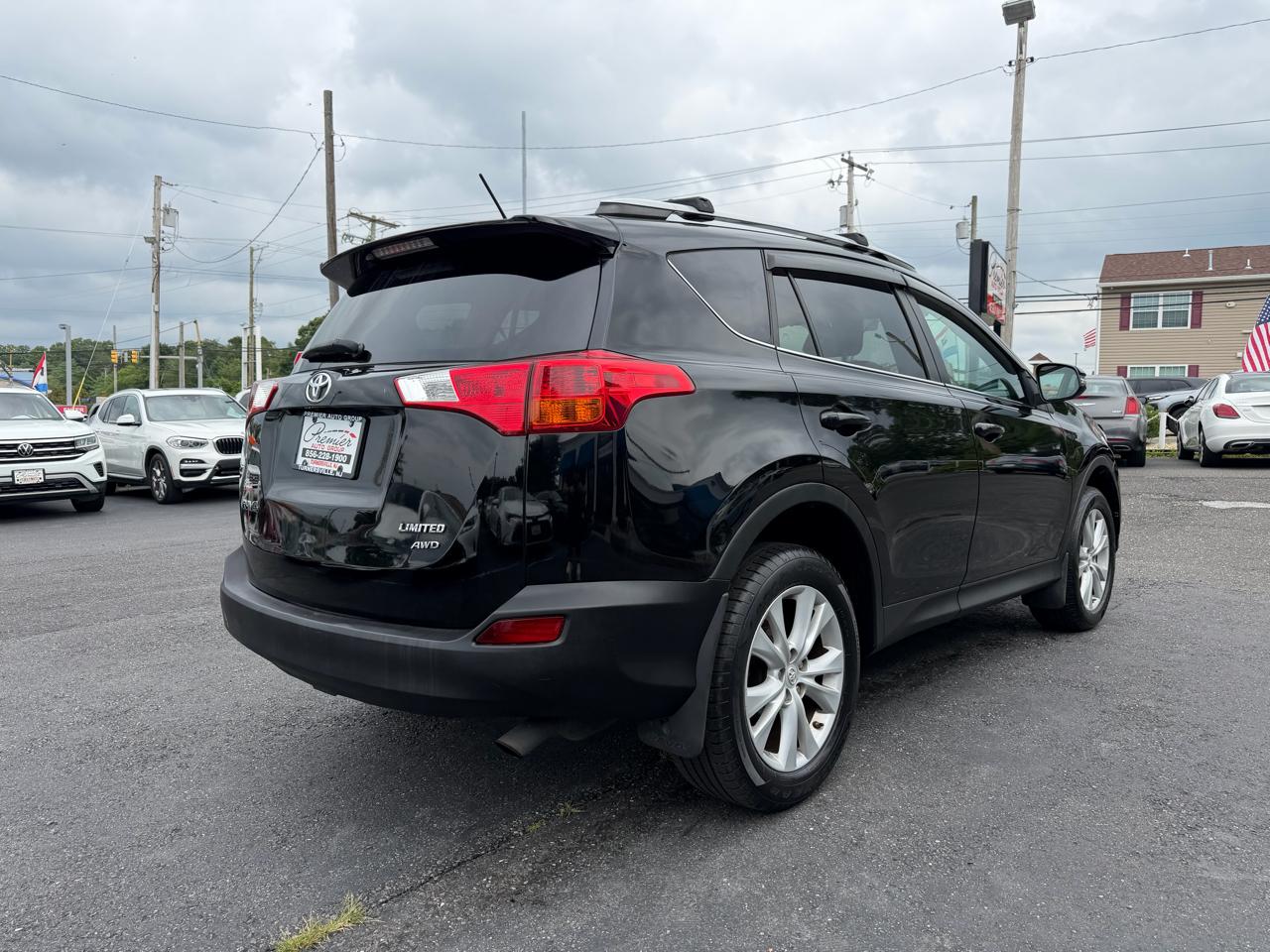 Toyota RAV4  2014