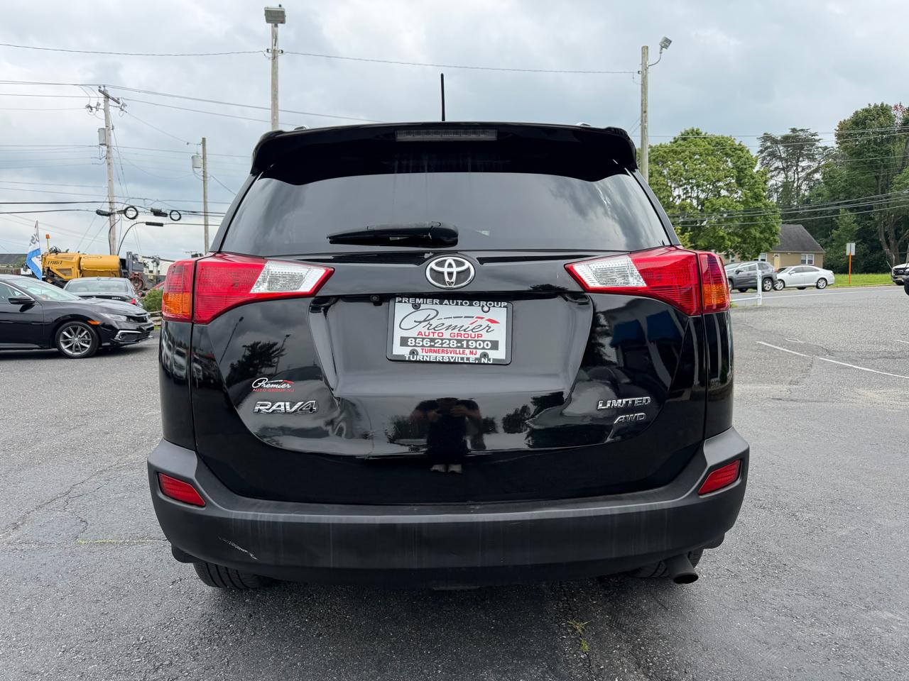 Toyota RAV4  2014