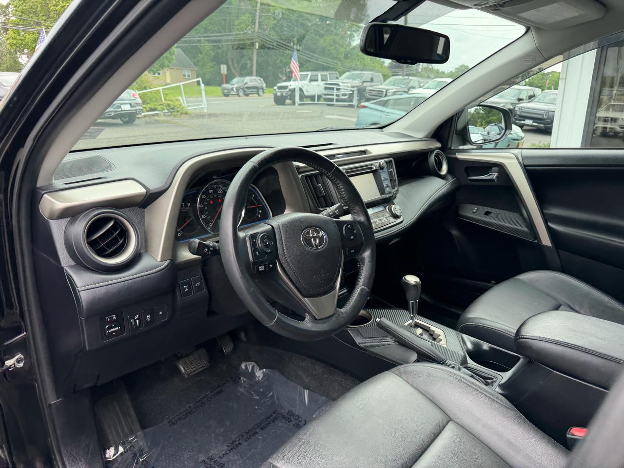 Toyota RAV4  2014
