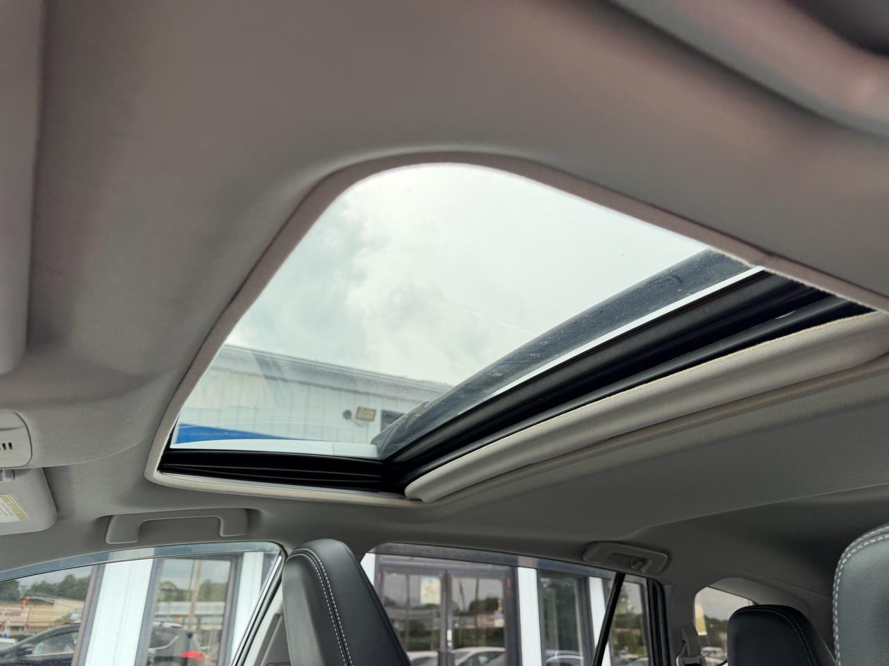 Toyota RAV4  2014