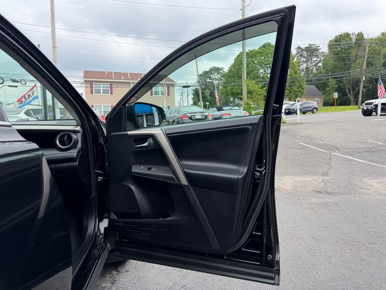 Toyota RAV4  2014