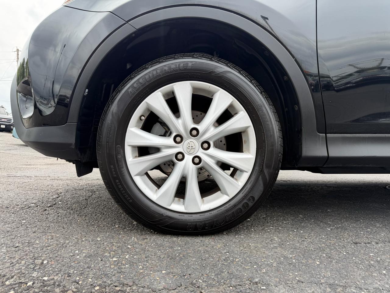 Toyota RAV4  2014