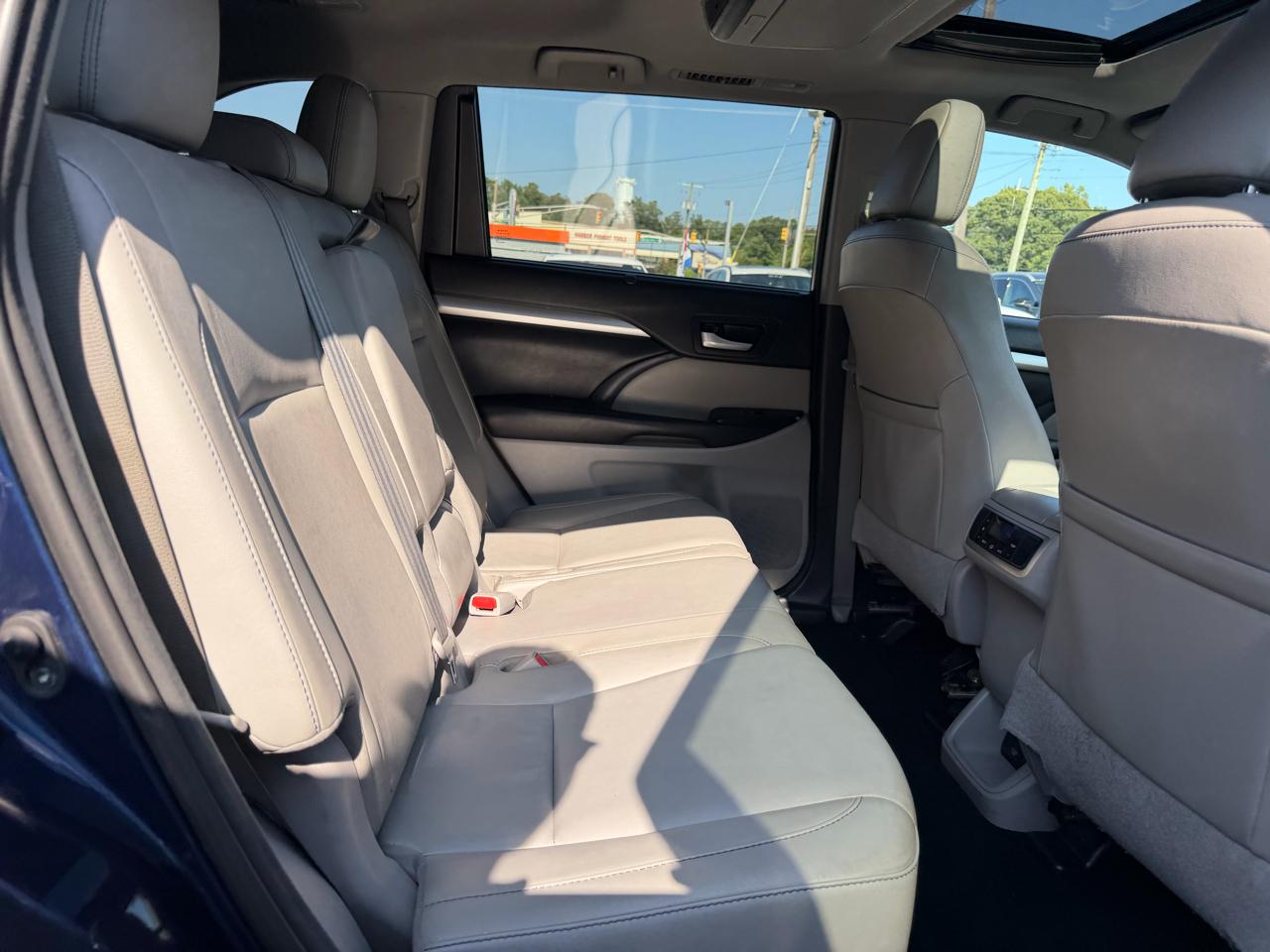 Toyota Highlander  2016