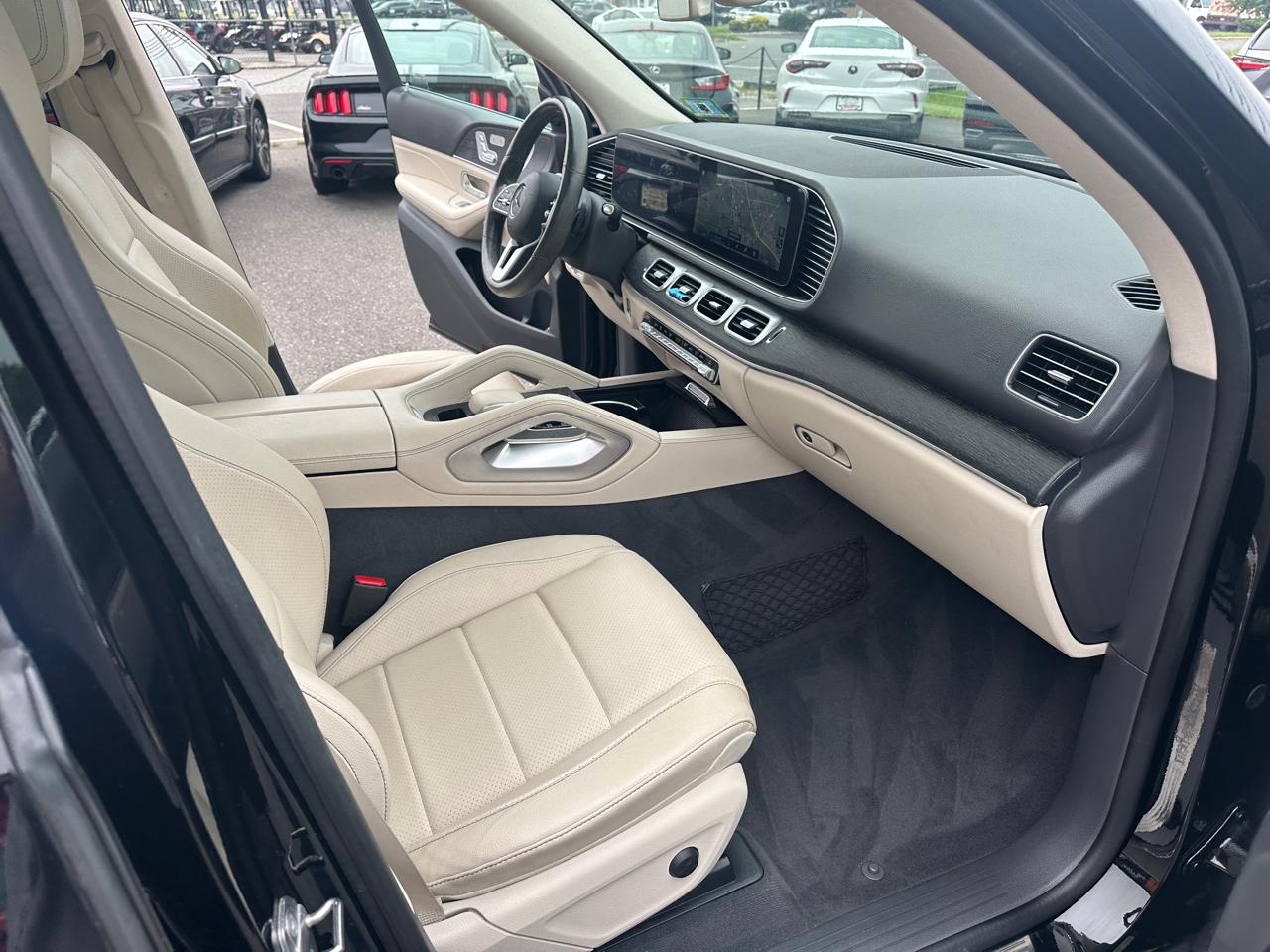 Mercedes-Benz GLE  2020