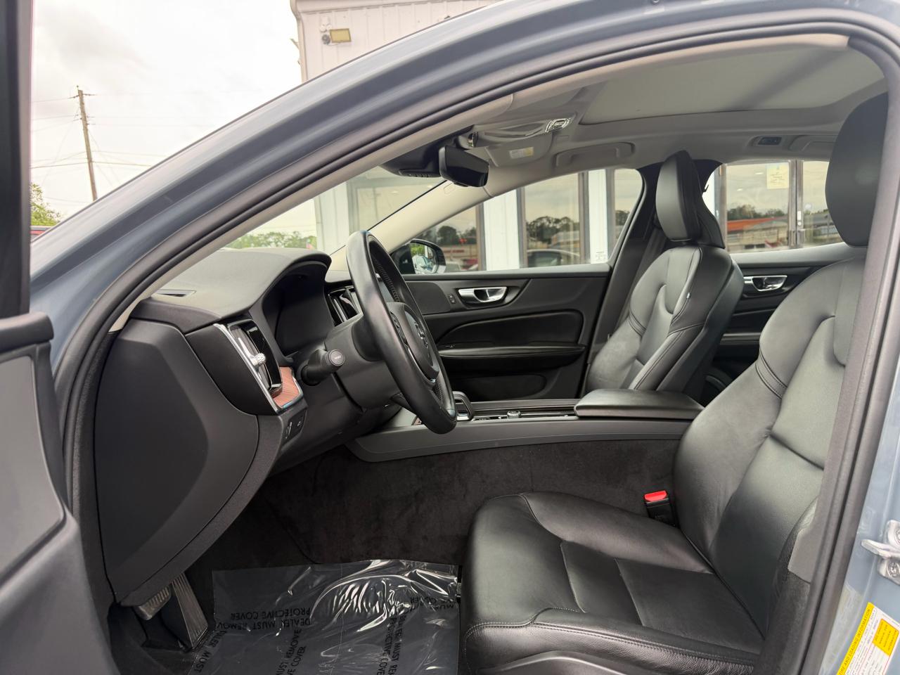 Volvo S60  2022