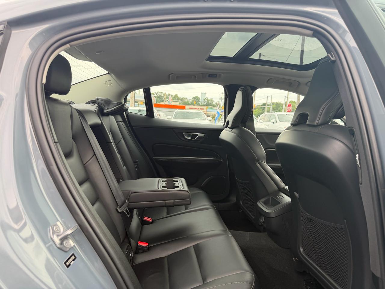 Volvo S60  2022