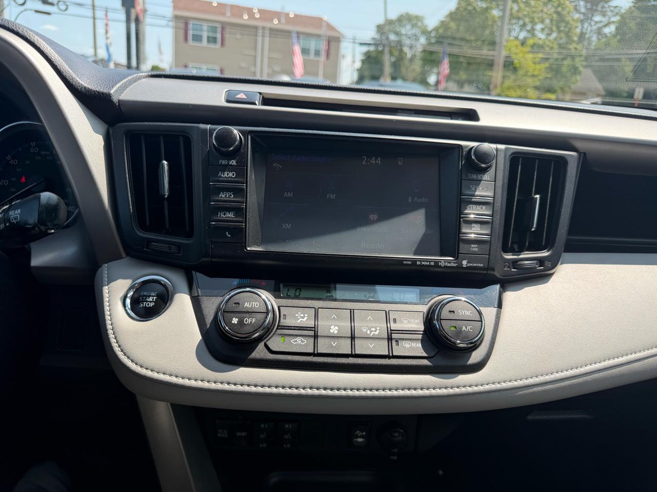 Toyota RAV4  2016