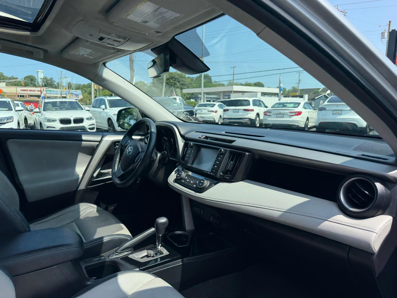 Toyota RAV4  2016