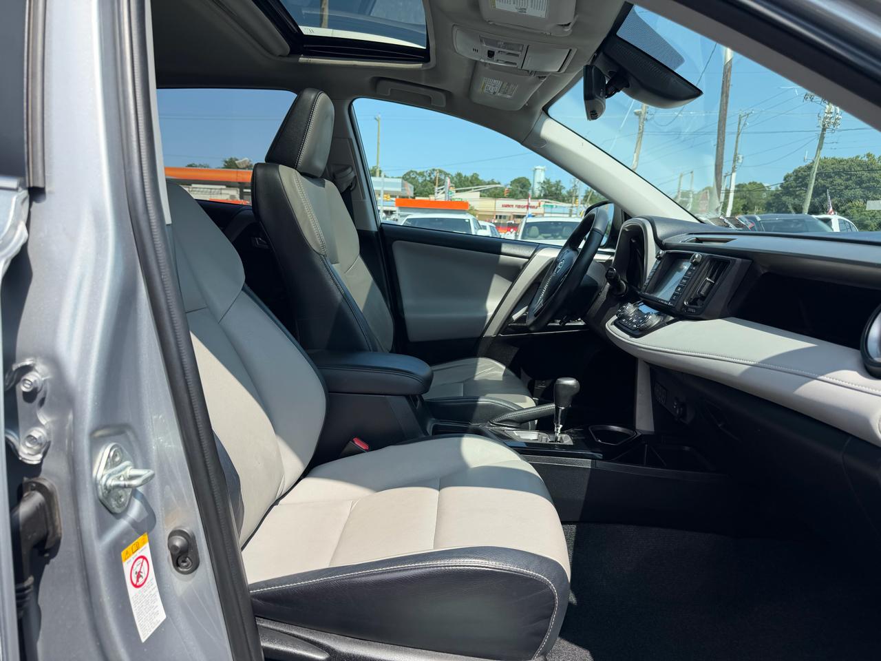 Toyota RAV4  2016
