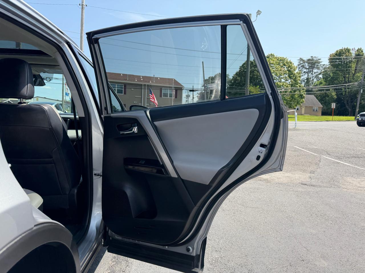 Toyota RAV4  2016