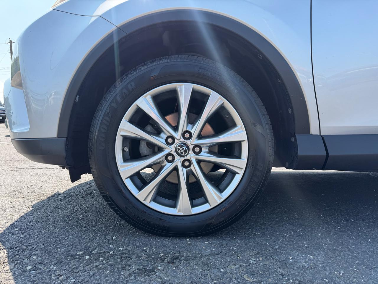 Toyota RAV4  2016