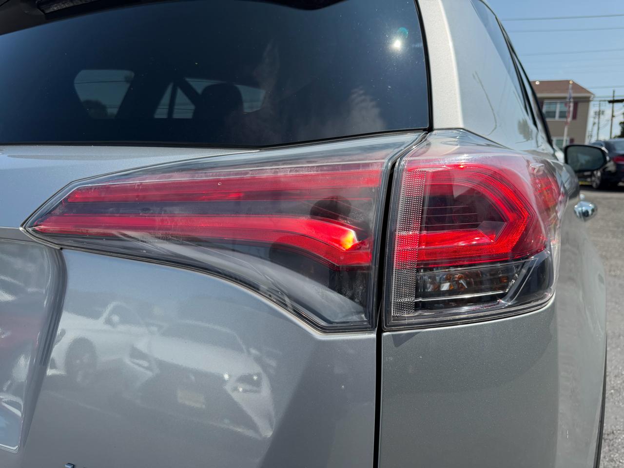 Toyota RAV4  2016