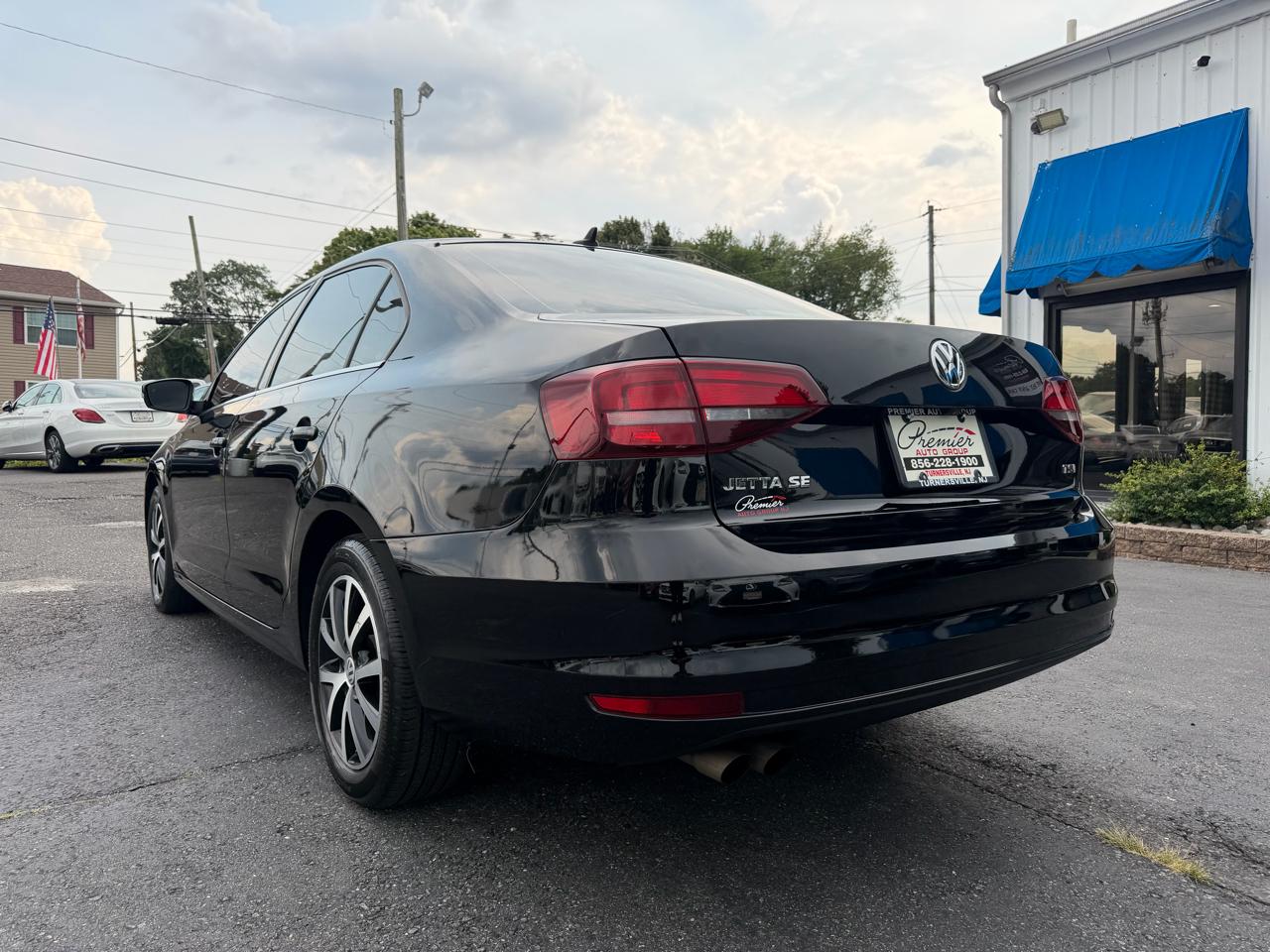 Volkswagen Jetta  2018