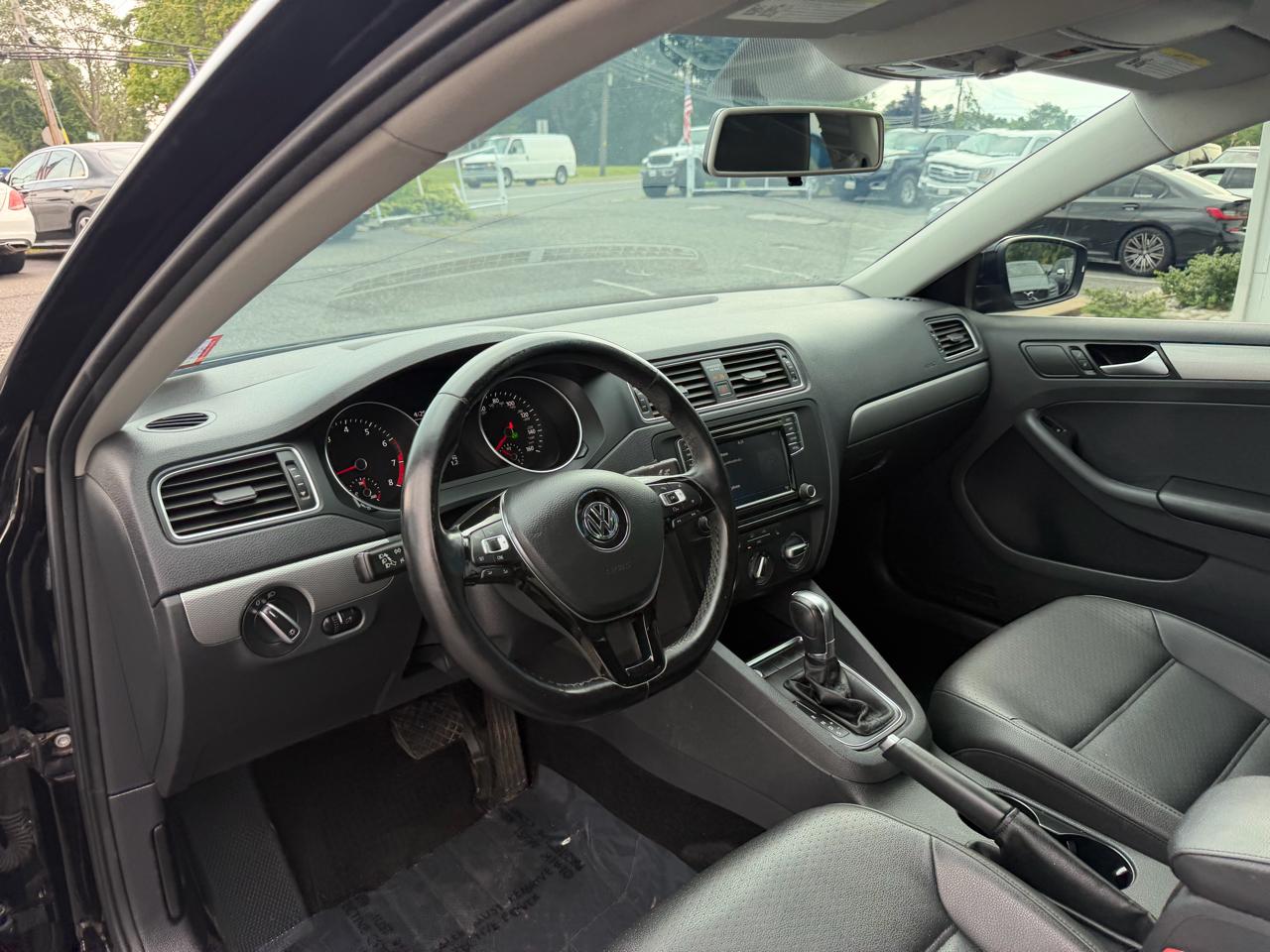 Volkswagen Jetta  2018