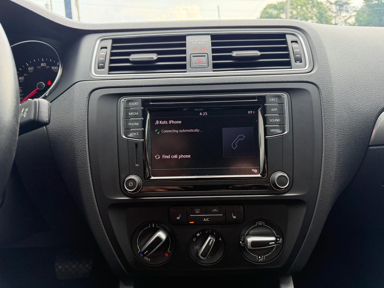 Volkswagen Jetta  2018