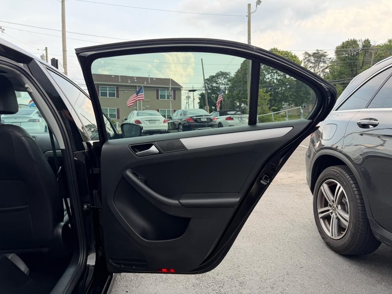 Volkswagen Jetta  2018