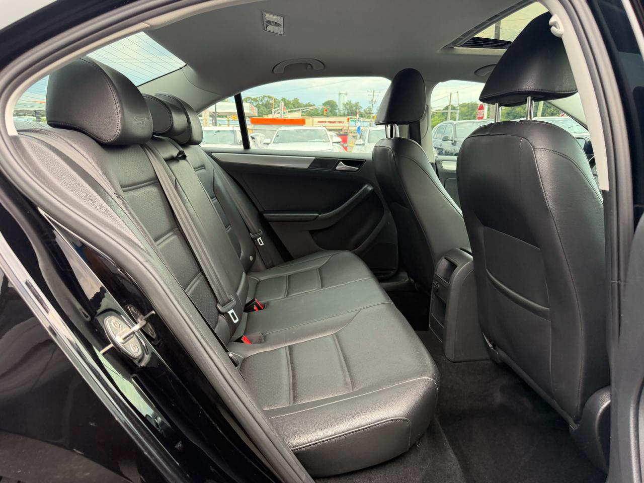 Volkswagen Jetta  2018