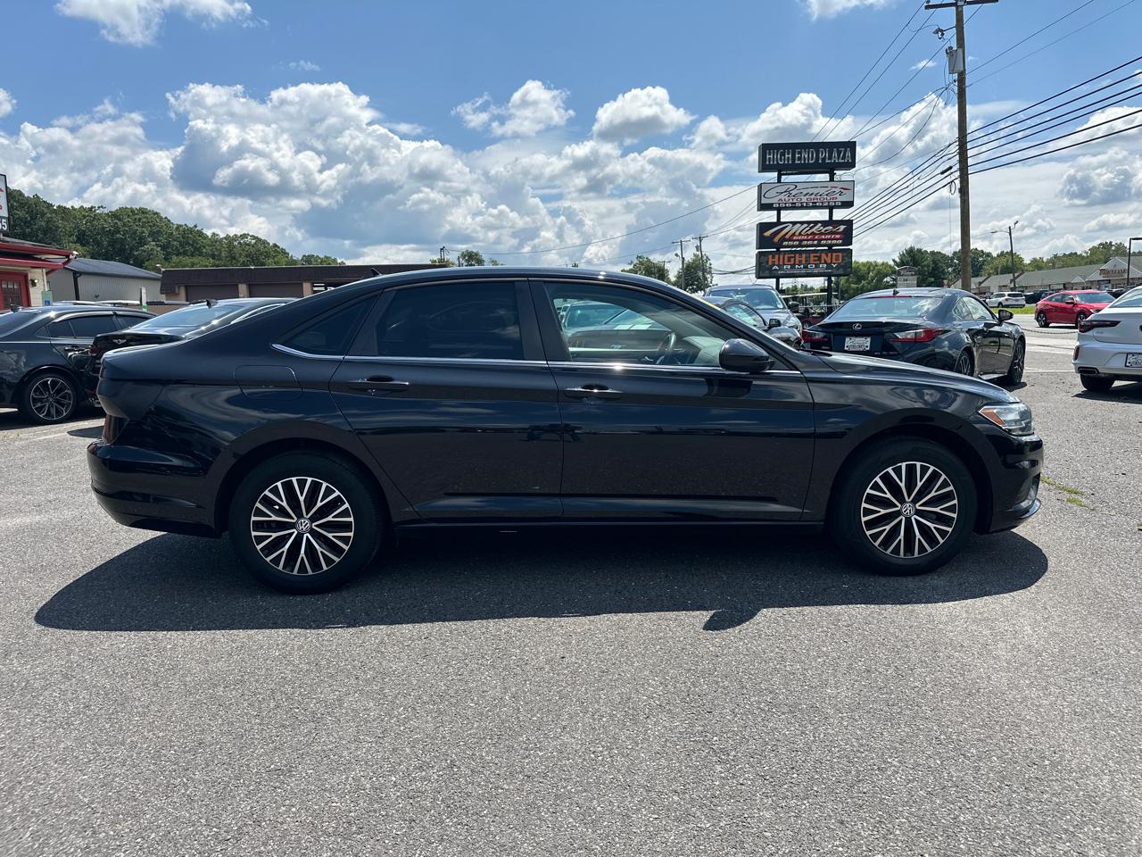 Volkswagen Jetta  2021